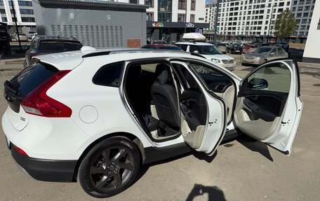 Volvo V40 Cross Country I, 2014 год, 1 299 000 рублей, 15 фотография