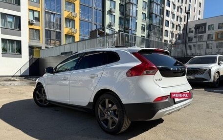 Volvo V40 Cross Country I, 2014 год, 1 299 000 рублей, 3 фотография