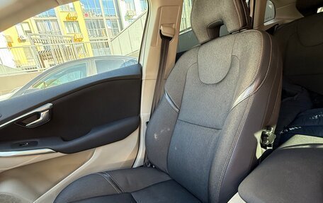 Volvo V40 Cross Country I, 2014 год, 1 299 000 рублей, 22 фотография