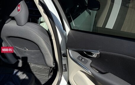 Volvo V40 Cross Country I, 2014 год, 1 299 000 рублей, 31 фотография