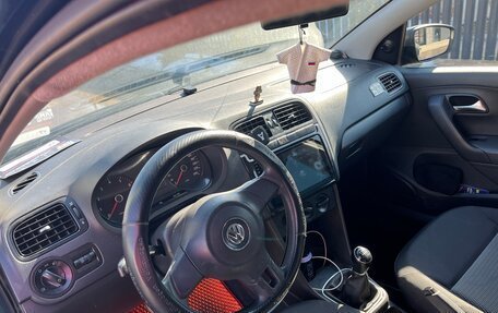 Volkswagen Polo VI (EU Market), 2010 год, 550 000 рублей, 3 фотография