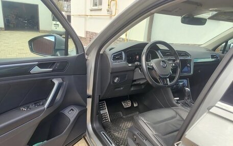 Volkswagen Tiguan II, 2019 год, 3 050 000 рублей, 4 фотография