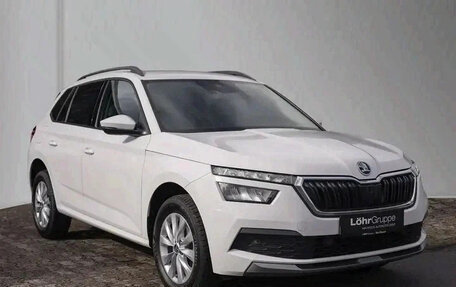 Skoda Kamiq I, 2022 год, 1 752 342 рублей, 2 фотография