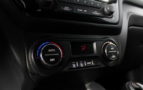 KIA Rio III рестайлинг, 2013 год, 950 000 рублей, 19 фотография