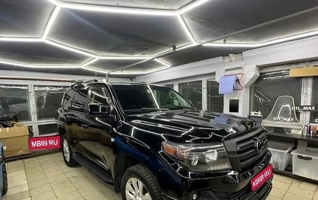 Toyota Land Cruiser 200, 2011 год, 2 800 000 рублей, 1 фотография