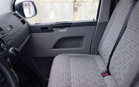 Volkswagen Transporter T5 рестайлинг, 2010 год, 1 600 000 рублей, 5 фотография