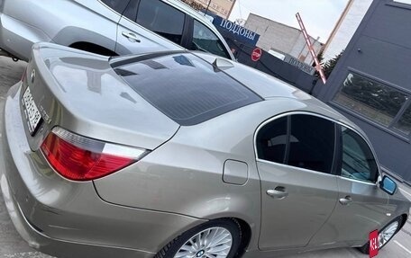 BMW 5 серия, 2004 год, 800 000 рублей, 2 фотография