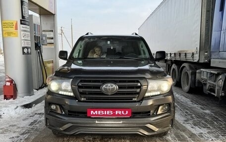 Toyota Land Cruiser 200, 2011 год, 2 800 000 рублей, 2 фотография