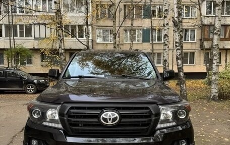 Toyota Land Cruiser 200, 2011 год, 2 800 000 рублей, 7 фотография
