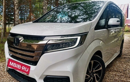 Honda Stepwgn IV, 2022 год, 2 150 000 рублей, 3 фотография