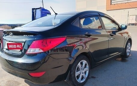 Hyundai Solaris II рестайлинг, 2011 год, 870 000 рублей, 11 фотография