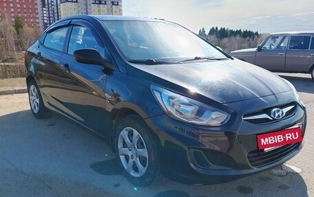 Hyundai Solaris II рестайлинг, 2011 год, 870 000 рублей, 12 фотография