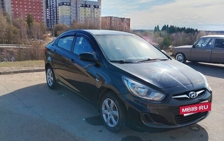 Hyundai Solaris II рестайлинг, 2011 год, 870 000 рублей, 4 фотография