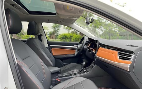 Volkswagen Bora, 2023 год, 1 500 000 рублей, 11 фотография