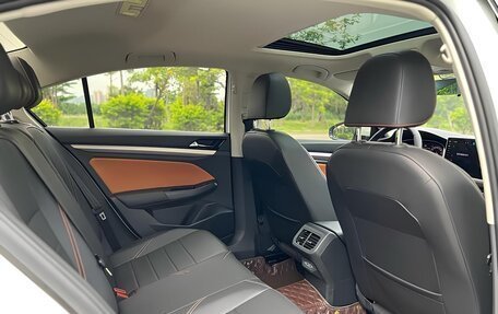 Volkswagen Bora, 2023 год, 1 500 000 рублей, 14 фотография