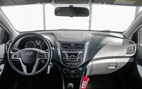 Hyundai Solaris II рестайлинг, 2014 год, 950 000 рублей, 12 фотография