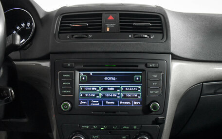 Skoda Yeti I рестайлинг, 2014 год, 855 000 рублей, 17 фотография