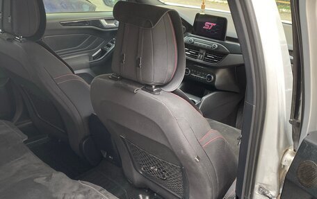 Ford Focus IV, 2019 год, 1 600 000 рублей, 10 фотография