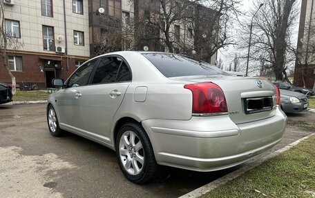 Toyota Avensis III рестайлинг, 2004 год, 590 000 рублей, 4 фотография