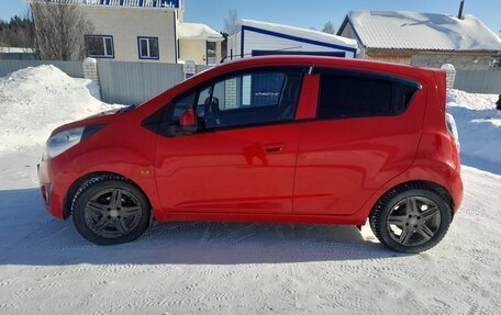 Chevrolet Spark III, 2011 год, 620 000 рублей, 3 фотография