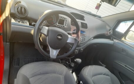 Chevrolet Spark III, 2011 год, 620 000 рублей, 10 фотография