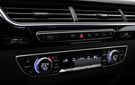 Audi Q7, 2018 год, 4 599 000 рублей, 17 фотография