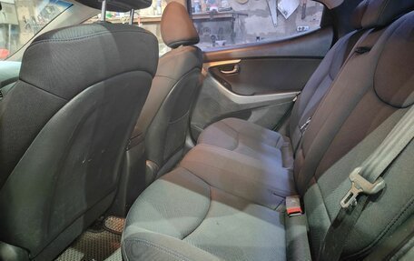 Hyundai Elantra V, 2011 год, 990 000 рублей, 8 фотография