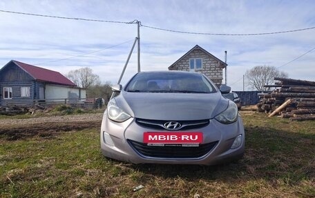 Hyundai Elantra V, 2011 год, 990 000 рублей, 3 фотография