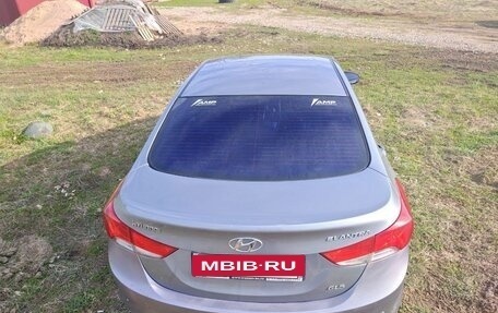 Hyundai Elantra V, 2011 год, 990 000 рублей, 4 фотография