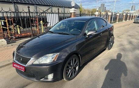 Lexus IS II рестайлинг 2, 2008 год, 1 650 000 рублей, 1 фотография