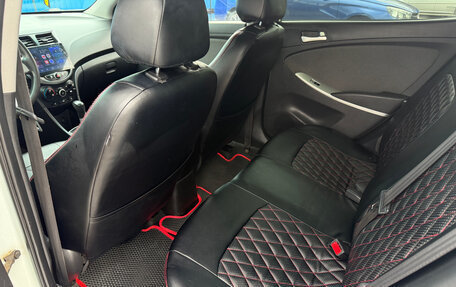 Hyundai Solaris II рестайлинг, 2013 год, 800 000 рублей, 8 фотография