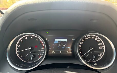 Toyota Camry, 2019 год, 2 740 000 рублей, 10 фотография