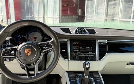 Porsche Macan I рестайлинг, 2015 год, 1 910 000 рублей, 7 фотография