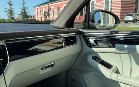 Porsche Macan I рестайлинг, 2015 год, 1 910 000 рублей, 13 фотография