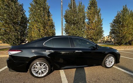 Toyota Camry, 2020 год, 3 330 000 рублей, 4 фотография