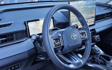 Toyota RAV4, 2026 год, 4 750 000 рублей, 21 фотография