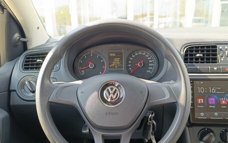 Volkswagen Polo VI (EU Market), 2016 год, 1 000 000 рублей, 17 фотография