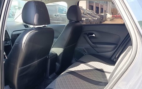 Volkswagen Polo VI (EU Market), 2016 год, 1 000 000 рублей, 24 фотография