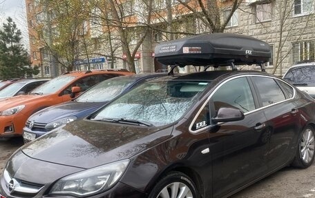 Opel Astra J, 2013 год, 770 000 рублей, 1 фотография