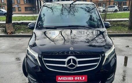 Mercedes-Benz V-Класс, 2018 год, 6 000 000 рублей, 2 фотография
