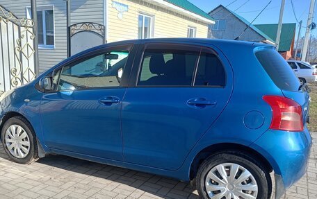 Toyota Yaris III рестайлинг, 2007 год, 570 000 рублей, 2 фотография