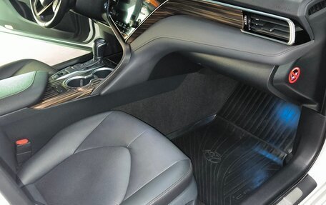 Toyota Camry, 2018 год, 3 150 000 рублей, 8 фотография