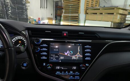 Toyota Camry, 2018 год, 3 150 000 рублей, 7 фотография