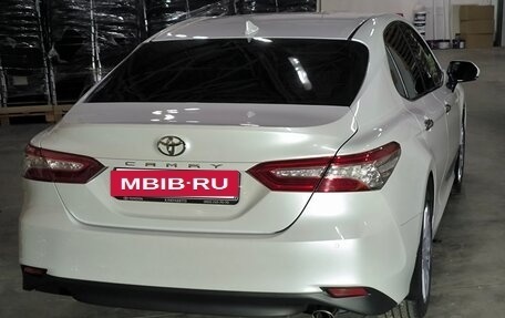 Toyota Camry, 2018 год, 3 150 000 рублей, 4 фотография