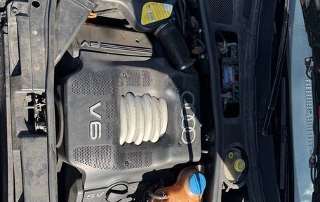 Audi A4, 2000 год, 550 000 рублей, 12 фотография