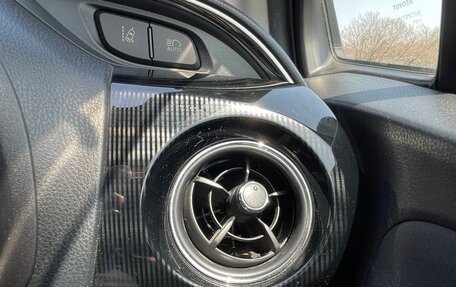 Toyota Vitz, 2017 год, 999 000 рублей, 9 фотография