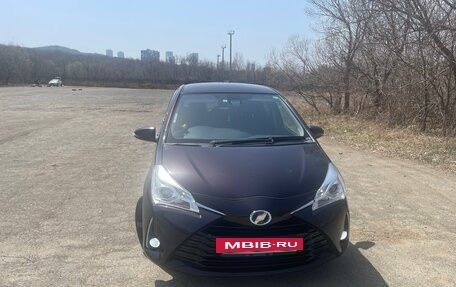 Toyota Vitz, 2017 год, 999 000 рублей, 2 фотография