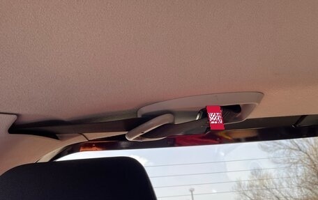 Toyota Vitz, 2017 год, 999 000 рублей, 8 фотография