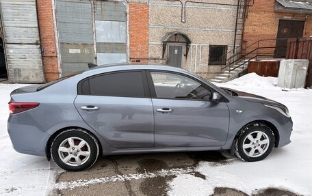 KIA Rio IV, 2018 год, 1 350 000 рублей, 7 фотография