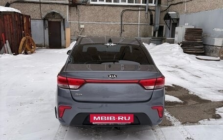 KIA Rio IV, 2018 год, 1 350 000 рублей, 2 фотография